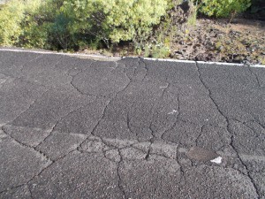 Ringe asfalt på nedkørsel på Tenerife